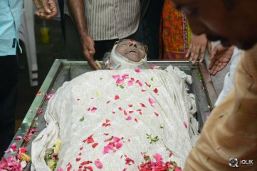 Celebrities Pay Homage To Edida Nageswara Rao